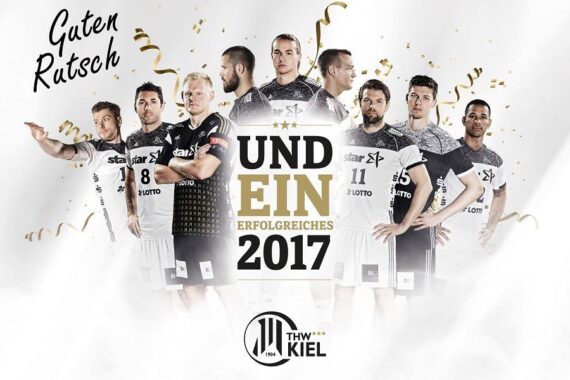 Eine Gruppe von neun männlichen Handballspielern in schwarz-weißen Trikots steht um ein Schild mit der Aufschrift "Und ein erfolgreiches 2017". Im Hintergrund erscheinen goldenes Konfetti und das Logo des THW Kiel. Über ihnen steht der Text Guten Rutsch.