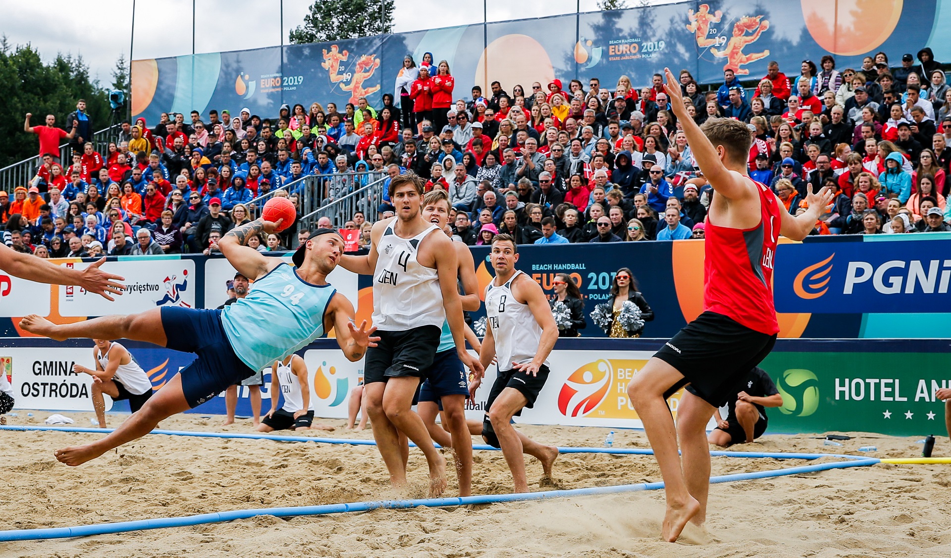 Beach-Handball-Elite trifft sich im Ostsee Resort Damp