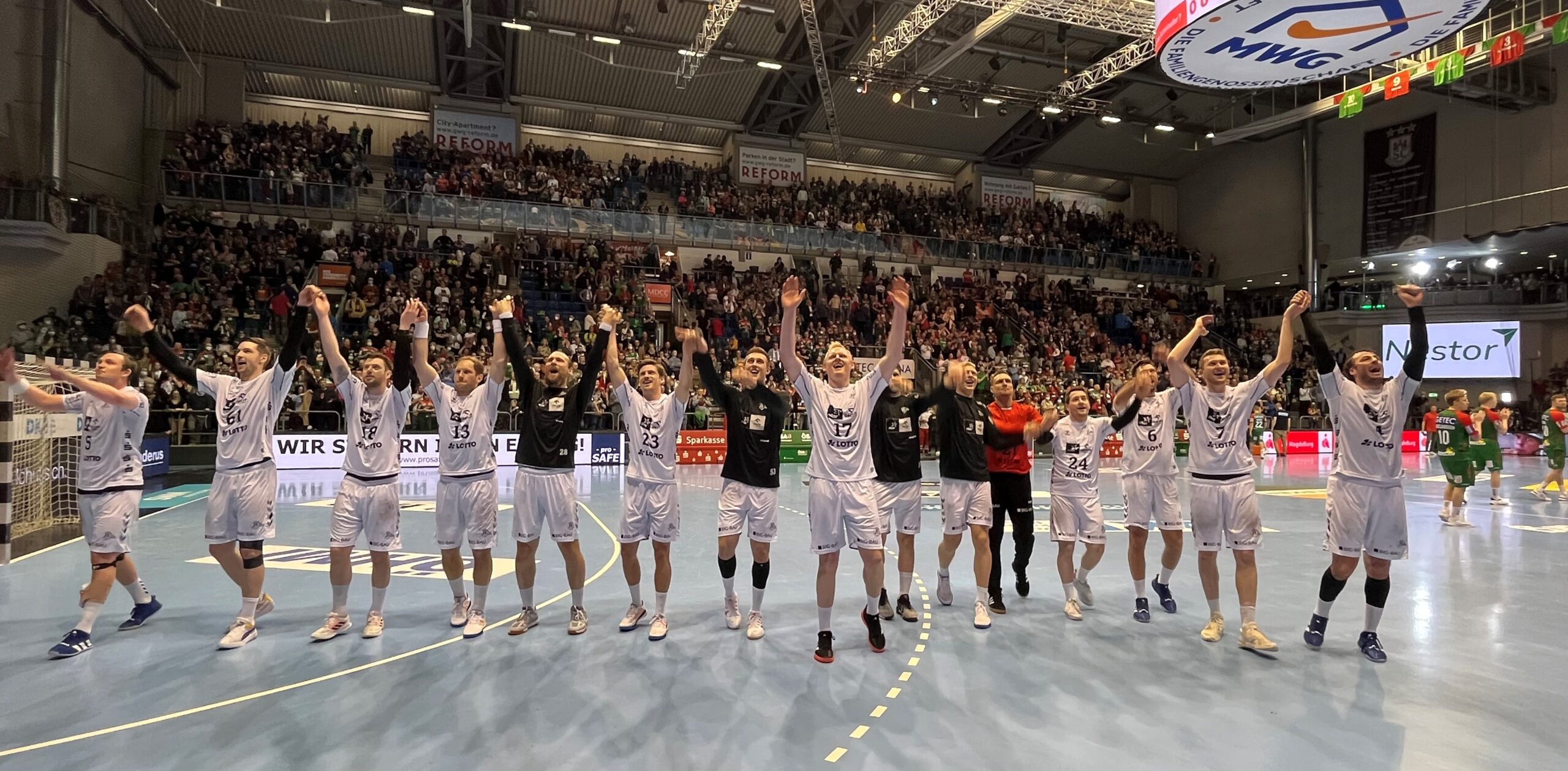 Emotionen, Leidenschaft und ein starker THW Kiel Zebras gewinnen Spitzenspiel in Magdeburg