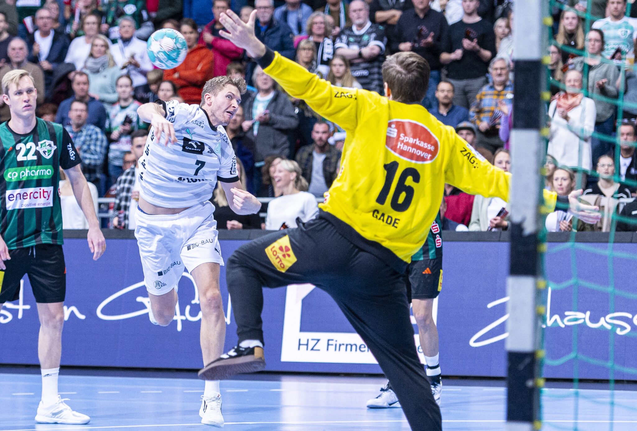 THW Kiel Verliert Tore-Hatz Bei Der TSV Hannover-Burgdorf Mit 33:36 ...