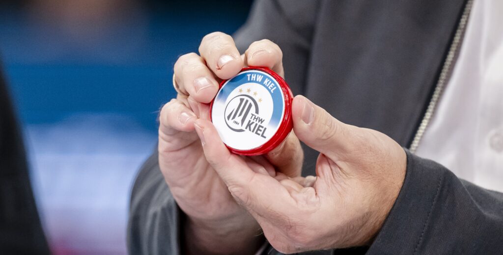 HANDBALL 2024/25: HSV Hamburg - THW Kiel