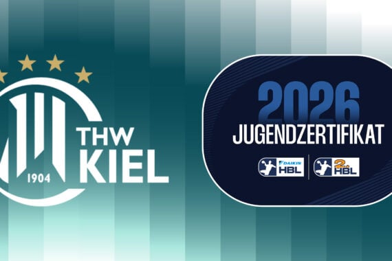 Logo des THW Kiel mit 1904 und vier Sternen auf der linken Seite und einem Abzeichen auf der rechten Seite mit der Aufschrift 2026 Jugendzertifikat mit den Logos der Handball-Bundesliga und der 2. Bundesliga unterhalb des Logos.