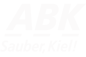 Ein weißes Logo mit den großen, fetten Buchstaben „ABK“ über dem Schriftzug „Sauber, Kiel!“ auf hellgrauem Hintergrund, das den Geist des THW Kiel För De Küste und dessen Engagement für Nachhaltigkeit im Rahmen dieses bedeutungsvollen Projekts verkörpert.